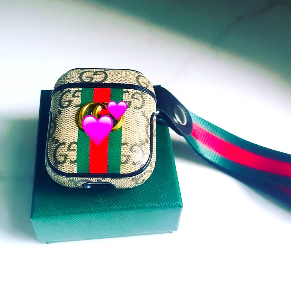 Gucci GG DESIGN AIRPOD CASE